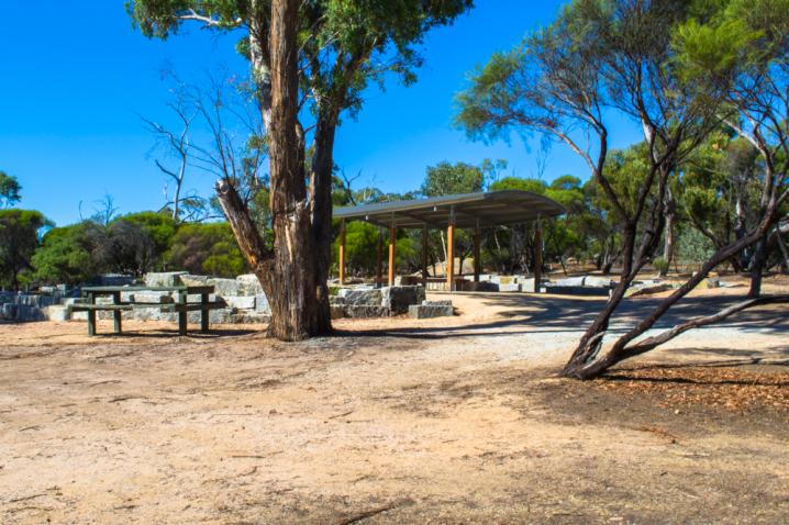 Melville Caves campground