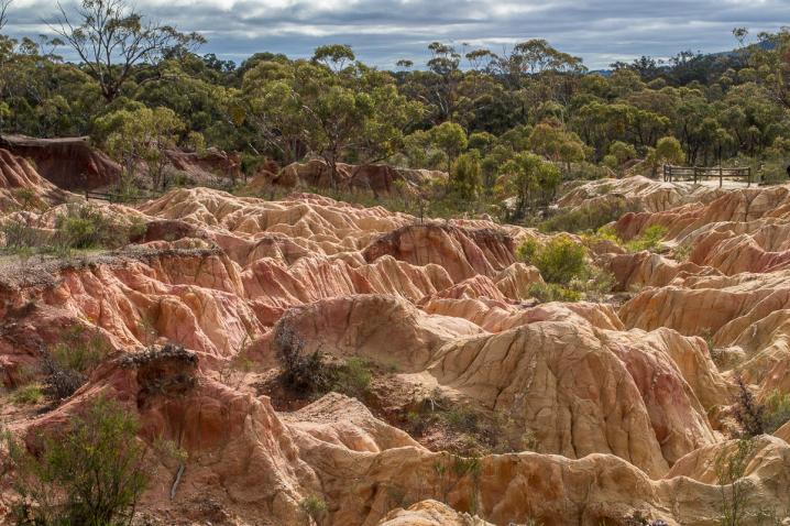 Pink Cliffs Geological Reserve, Heathcote VIC
